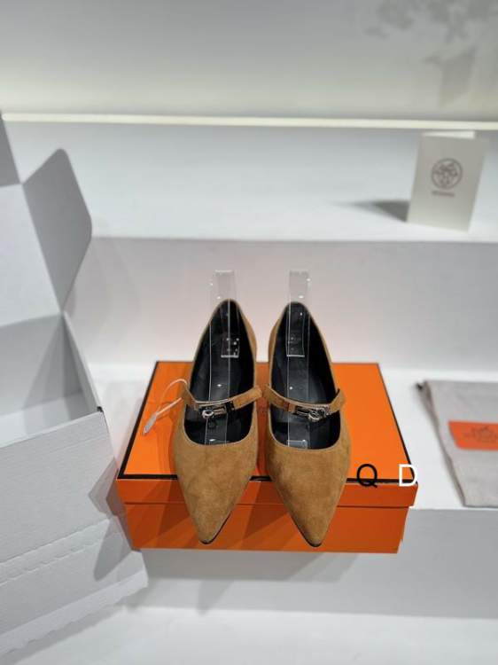 Picture of Hermes Shoes _SKUHermessz35-400GDT040311246